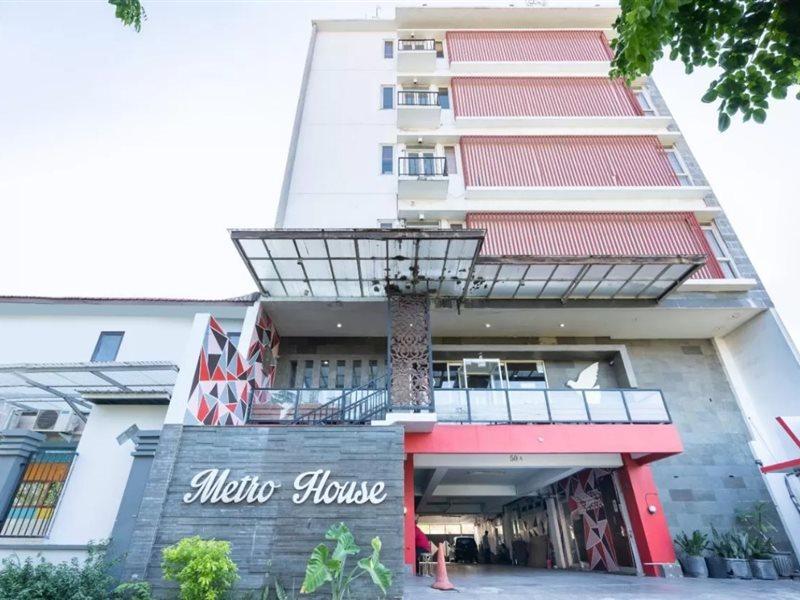 Super Oyo Flagship 91863 Metro House Hotel Surabaya Exterior photo