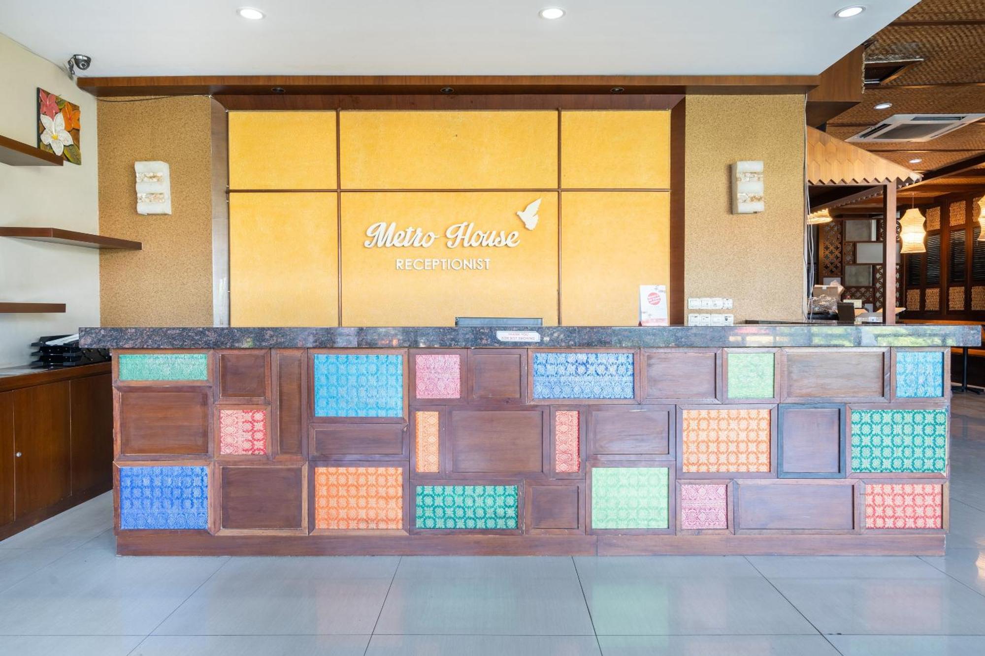 Super Oyo Flagship 91863 Metro House Hotel Surabaya Exterior photo