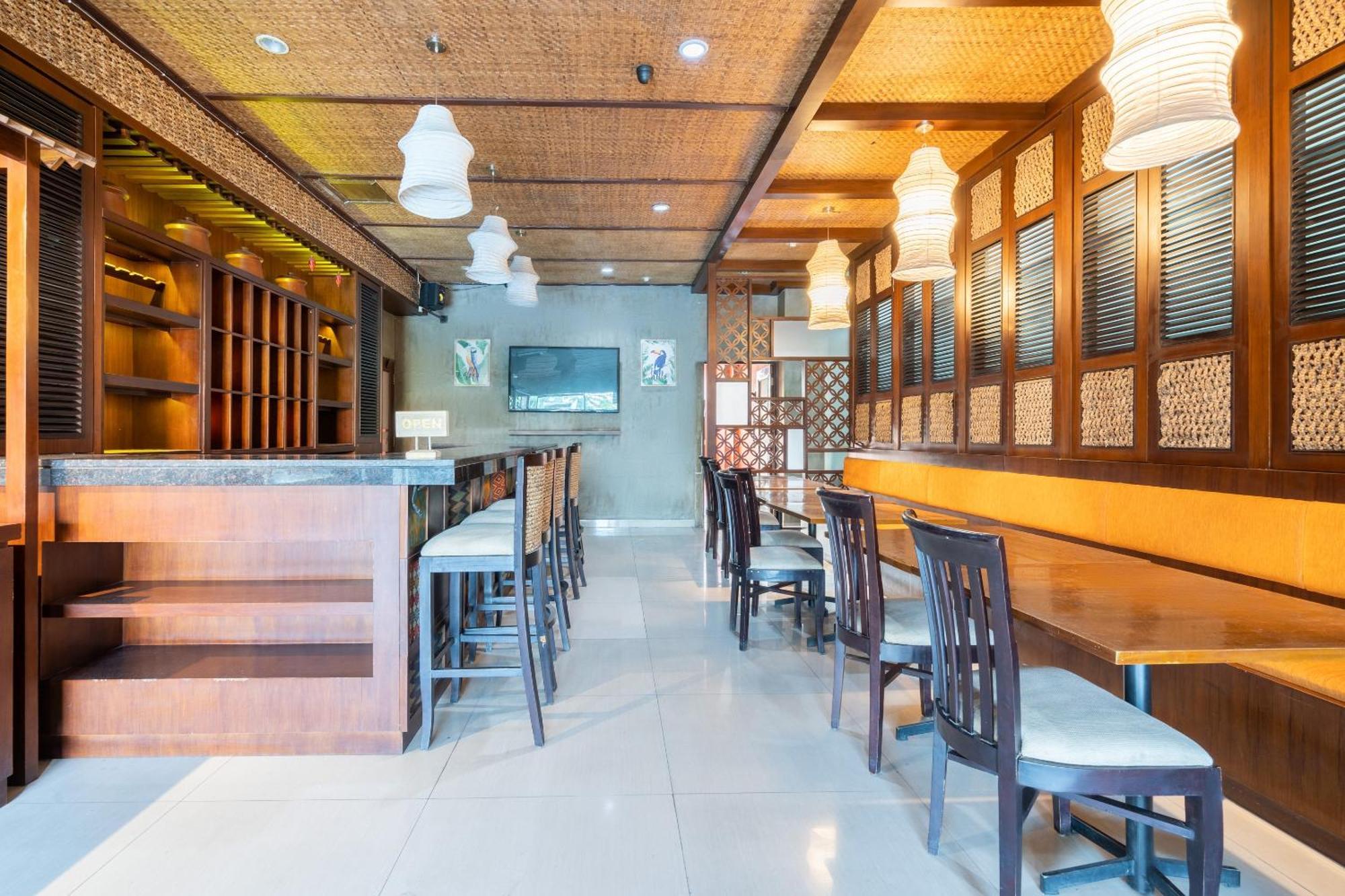 Super Oyo Flagship 91863 Metro House Hotel Surabaya Exterior photo